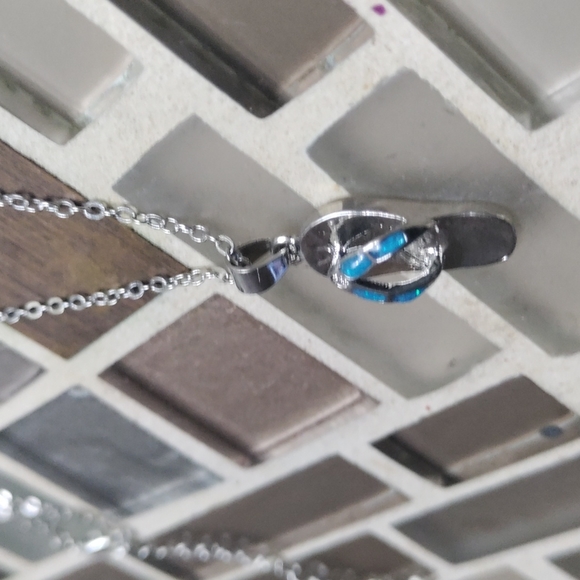 Fire Opal Sandel necklace - Picture 4 of 5